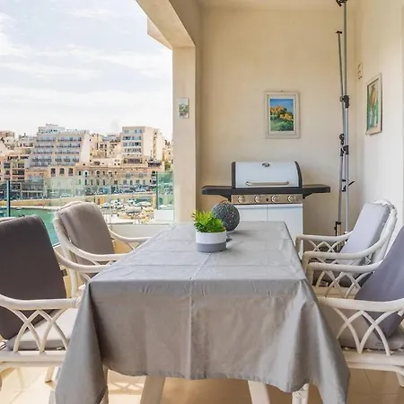 Exquisite 2-bedroom Seafront In Spinola Bay Daire