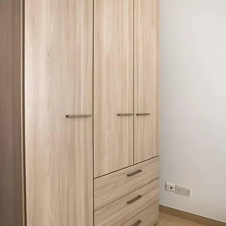 Διαμέρισμα Exquisite 2-bedroom Seafront In Spinola Bay