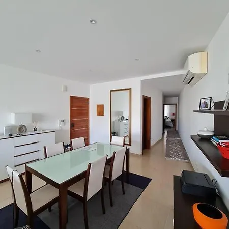 Exquisite 2-bedroom Seafront In Spinola Bay