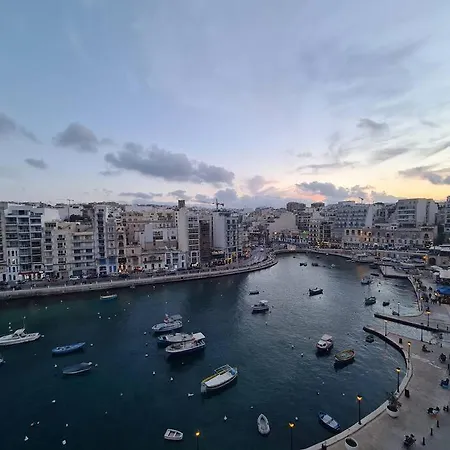 Appartement Exquisite 2-bedroom Seafront In Spinola Bay