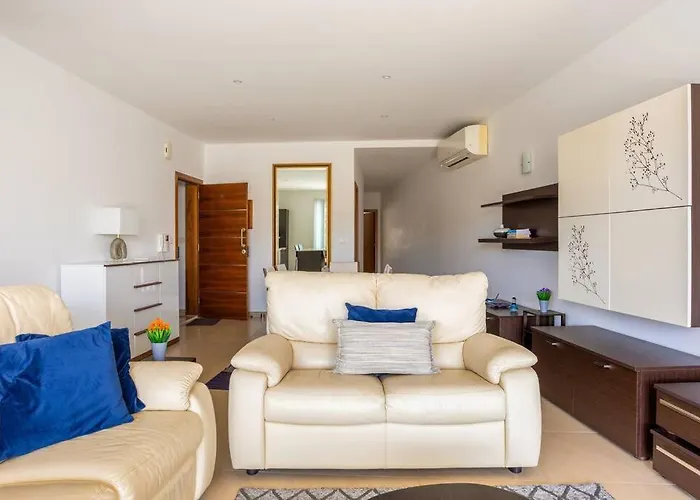Exquisite 2-bedroom Seafront In Spinola Bay Lägenhet *